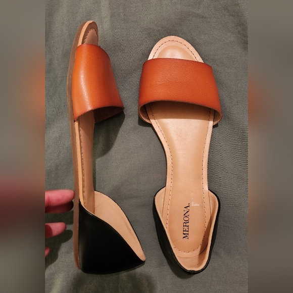 Sandals! - Picture 2 of 2